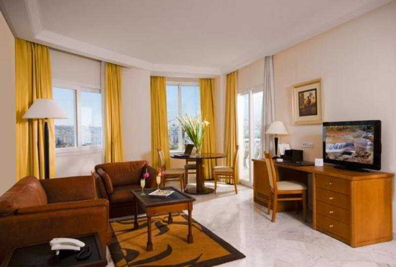 Tunis Grand Hotel Room photo